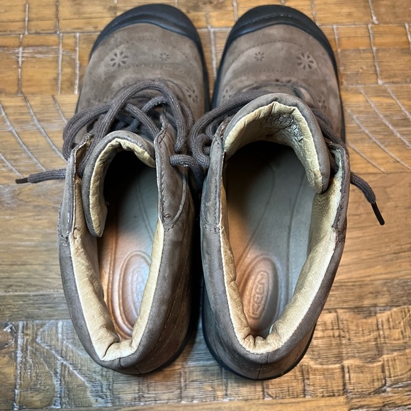 KEEN Presidio Leather Floral Lace-Up Walking/Hiking Shoes - Picture 7 of 10